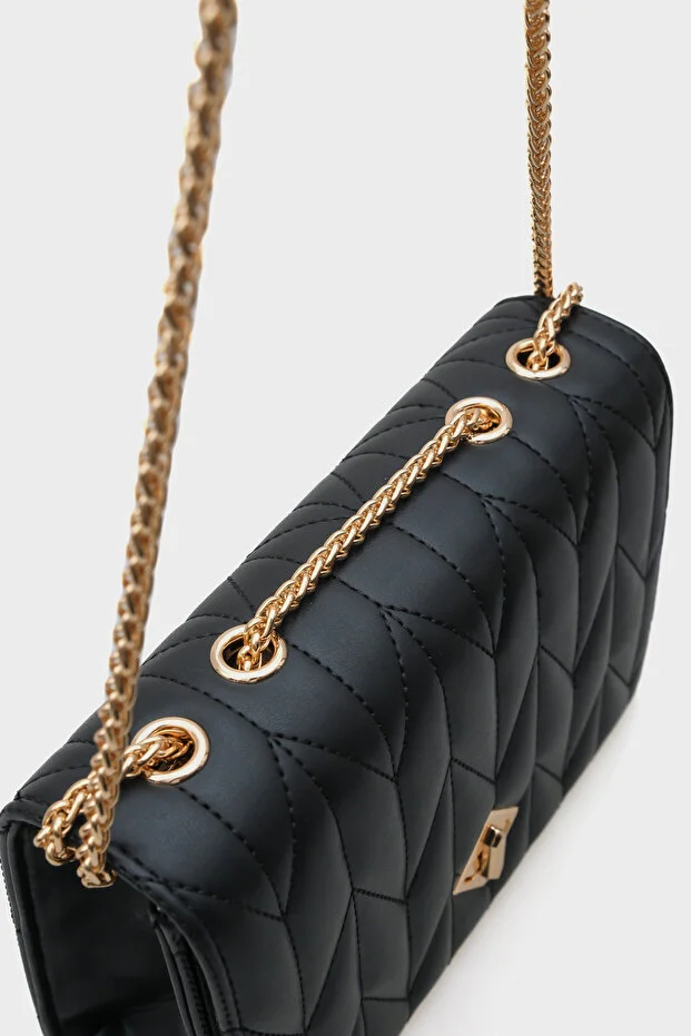 Chic Tan Quilted Women's Shoulder Bag